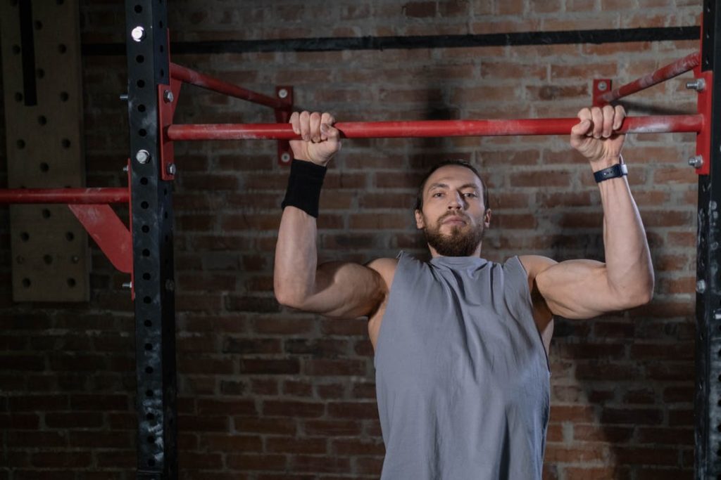 Shoulder Press 5 Best Muscle Building Exercises